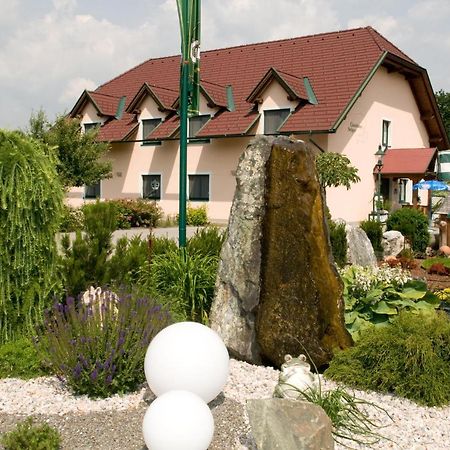 Restaurant Gaestehaus Seiger Sankt Lorenzen bei Knittelfeld Екстериор снимка